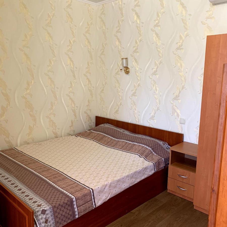 Guest House Santin Tjornomorsk Eksteriør billede