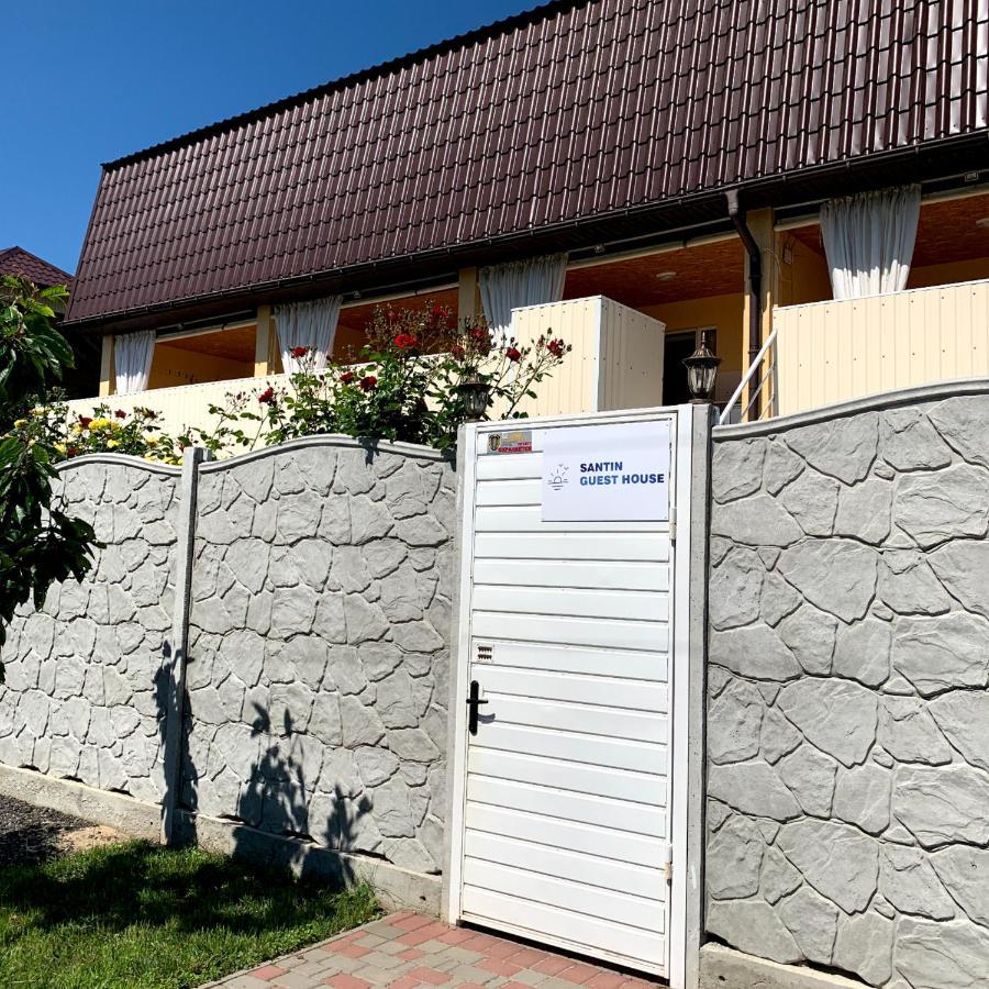 Guest House Santin Tjornomorsk Eksteriør billede