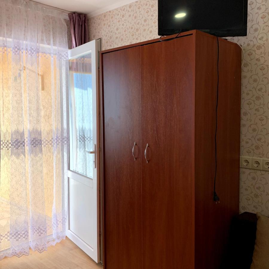 Guest House Santin Tjornomorsk Eksteriør billede